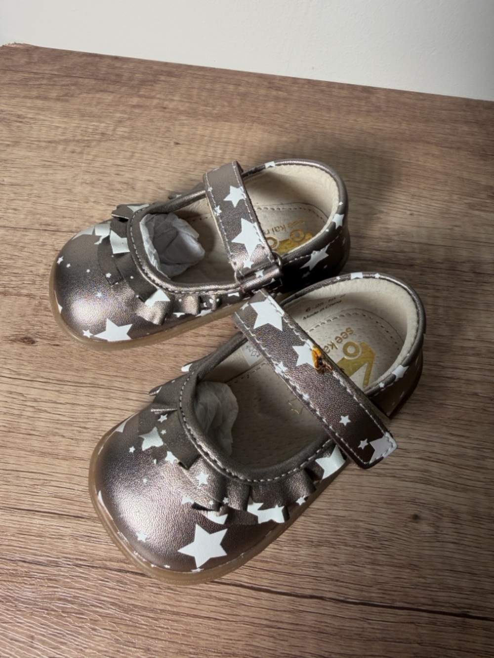 See Kai Run Jane II Baby Girls Shoes Silver Star Mary Jane Size 5 Defect